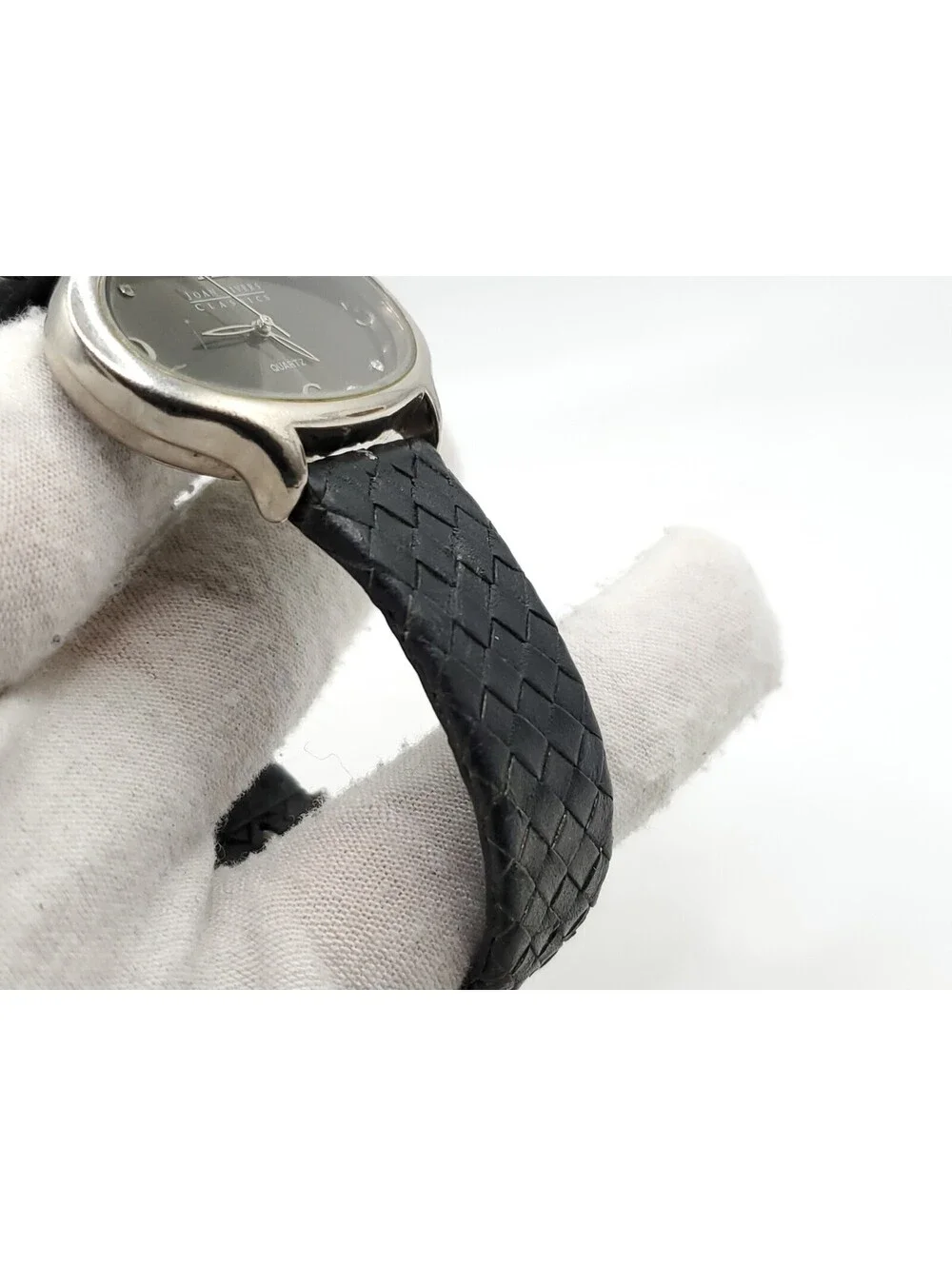 Joan Rivers Classics Quartz Womens Watch New Battery Silver Tone Black Dial 39mm